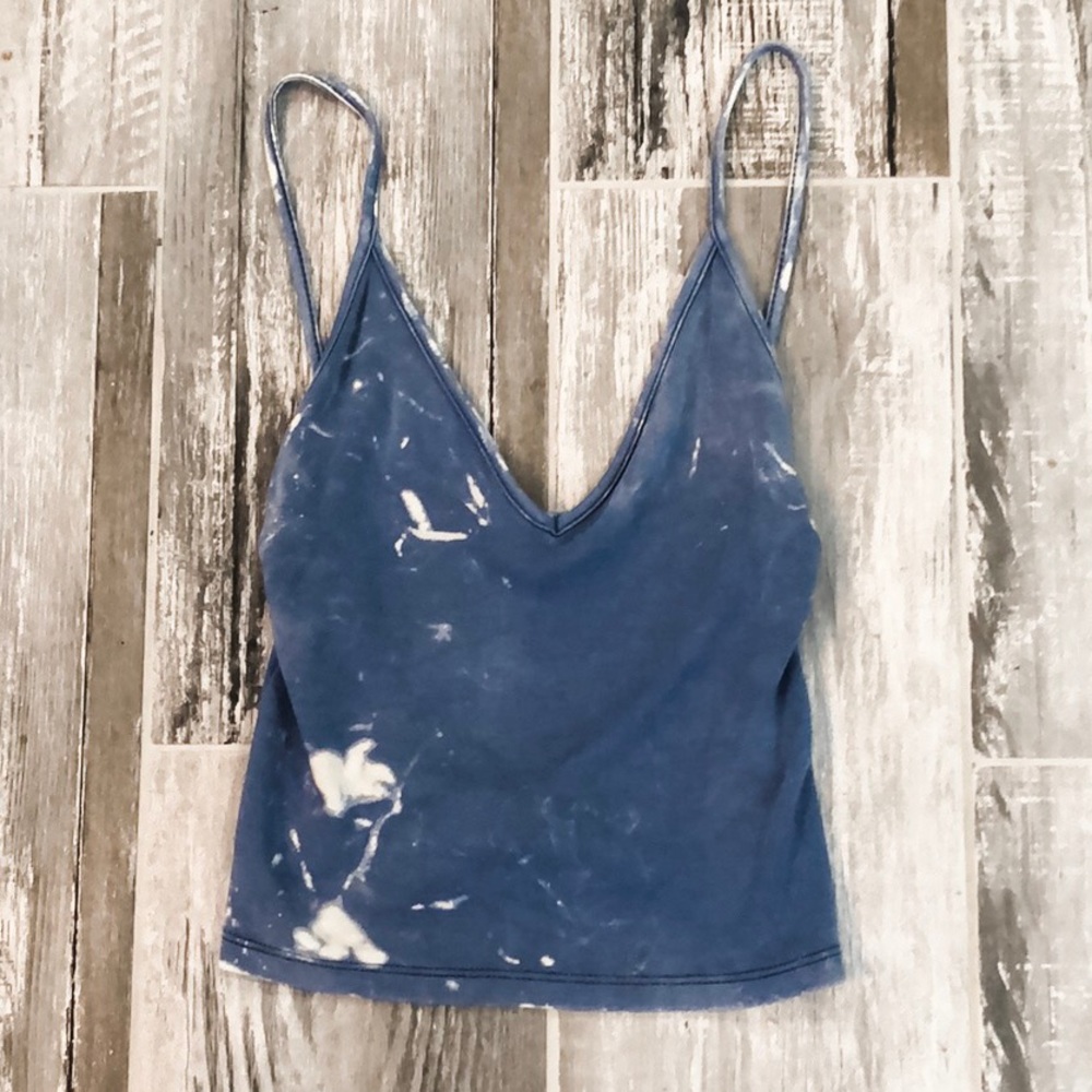 BRANDY MELVILLE - blue tank crop top
